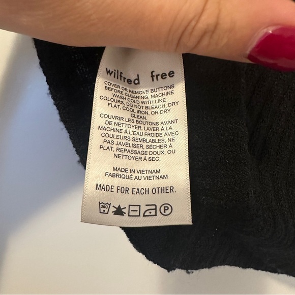 Wilfred Aritzia Black Cropped Ribbed Button Down Cardigan Size XXS Women’s - Picture 6 of 7